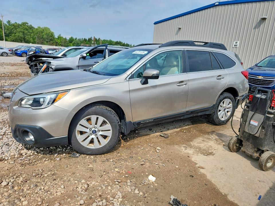 64781126 :رقم المزاد ، 4S4BSBFC0F3356516 vin ، 2015 Subaru Outback مزاد بيع