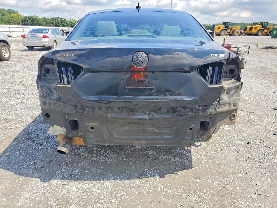 63179066 :رقم المزاد ، 1VWBS7A38FC031053 vin ، 2015 Volkswagen Passat مزاد بيع