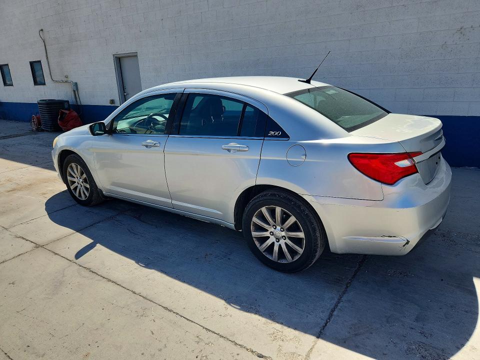 65895086 :رقم المزاد ، 1C3BC1FB7BN531124 vin ، 2011 Chrysler 200 مزاد بيع