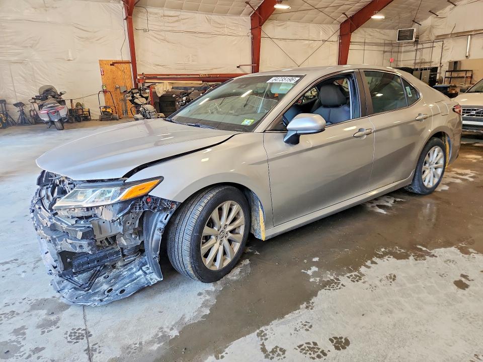 Auction sale of the 2018 Toyota Camry, vin: 4T1B11HK5JU642656, lot number: 64735196