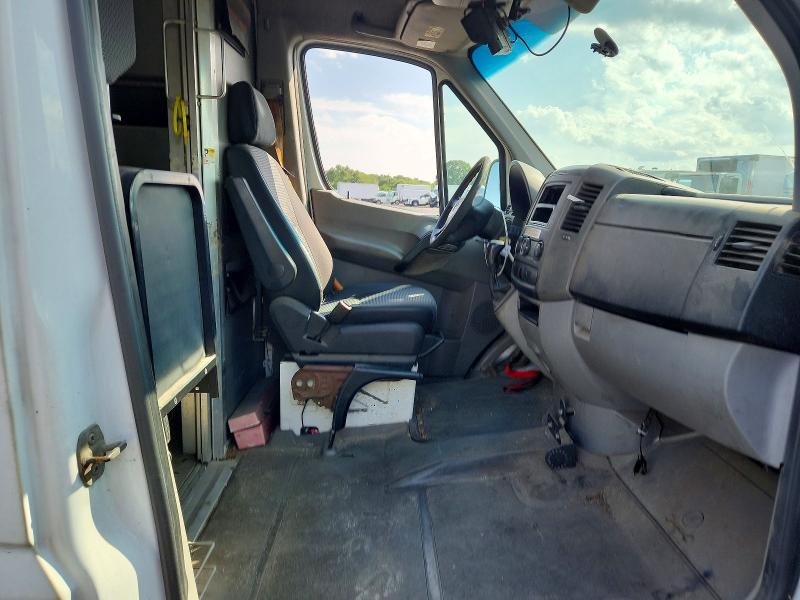 64417736 :رقم المزاد ، WD3PE8CB4B5572636 vin ، 2011 Mercedes-benz Sprinter مزاد بيع