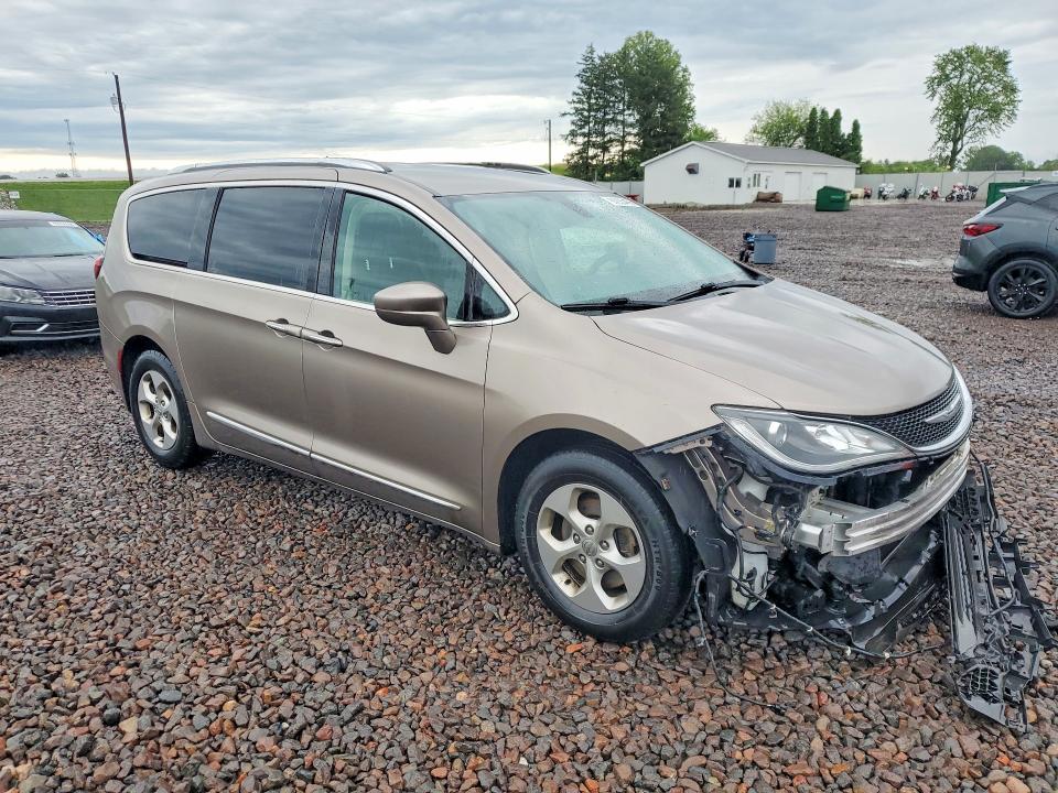 Продажа на аукционе авто 2017 Chrysler Pacifica, vin: 2C4RC1EG4HR734992, номер лота: 65035456