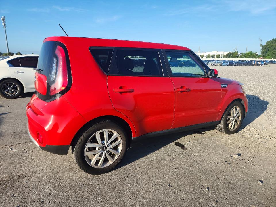 Продаж на аукціоні авто 2017 Kia Soul, vin: KNDJP3A56H7424104, номер лоту: 64832156