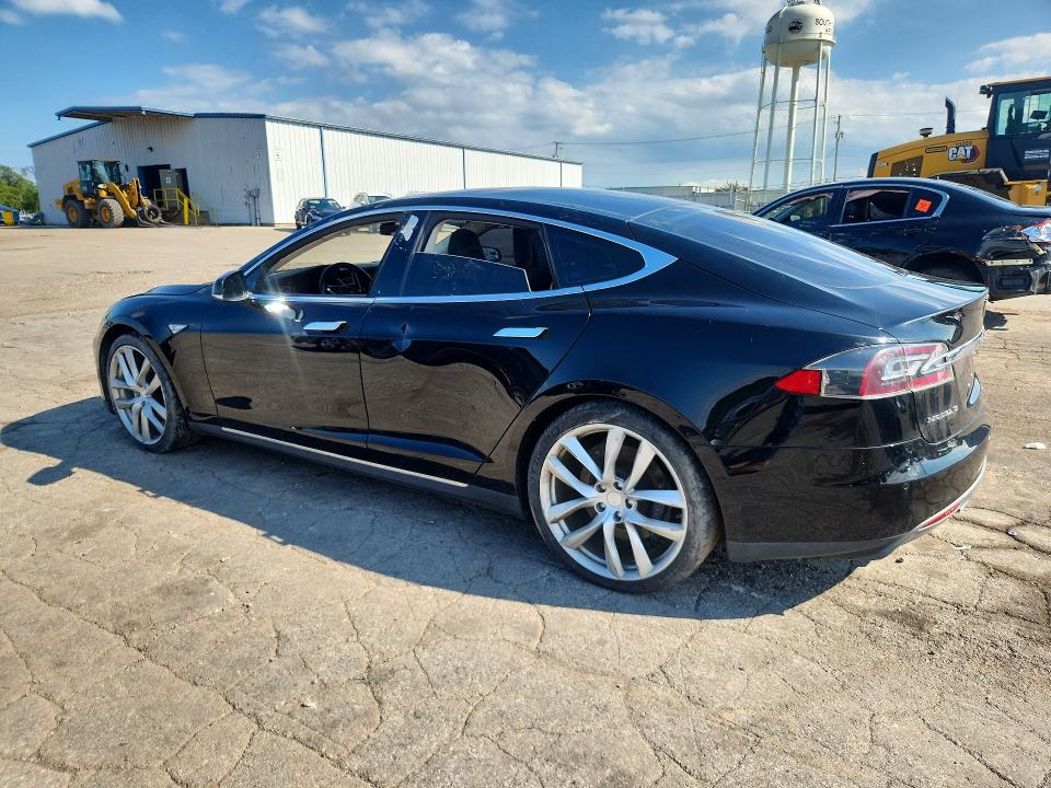 Продажа на аукционе авто 2014 Tesla Model S, vin: 5YJSA1S19EFP56842, номер лота: 65099496