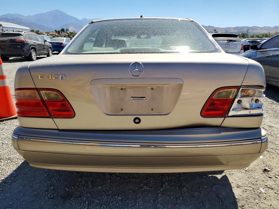 Продажа на аукционе авто 2000 Mercedes-benz E, vin: WDBJF65J1YB164220, номер лота: 65228106