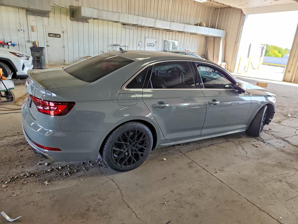 Продажа на аукционе авто 2019 Audi S4, vin: WAUB4AF48KA002246, номер лота: 66213276