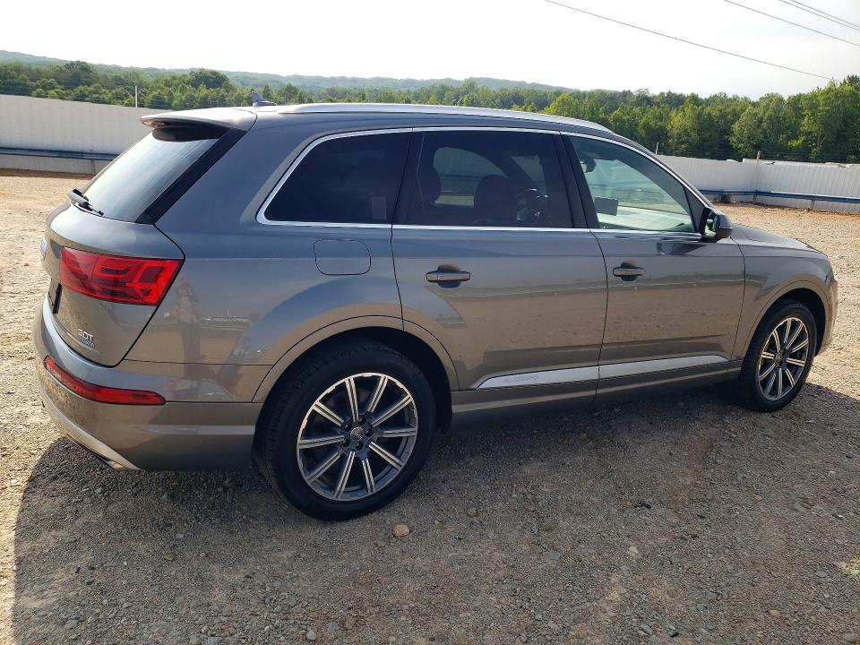 Продаж на аукціоні авто 2017 Audi Q7, vin: WA1LAAF74HD051035, номер лоту: 63867766