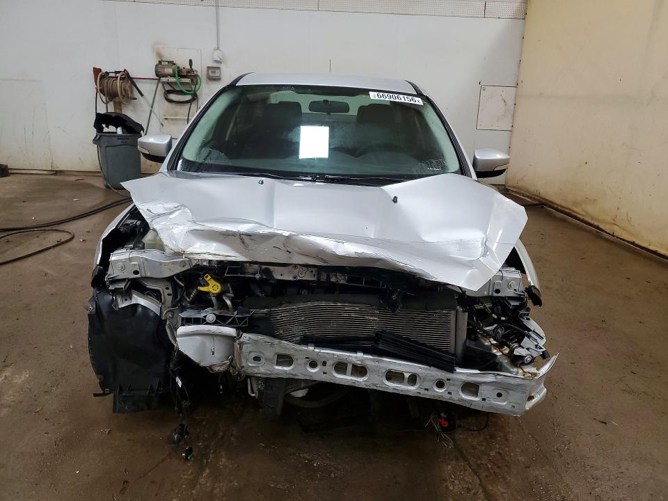 2015 Ford Focus მანქანა იყიდება აუქციონზე, vin: 1FADP3F23FL333927, აუქციონის ნომერი: 66906156