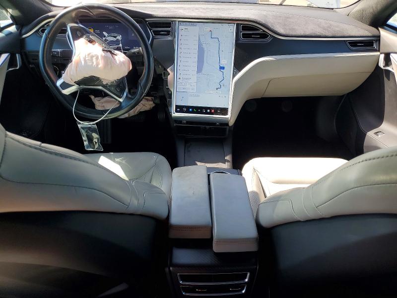 66072116 :رقم المزاد ، 5YJSA1E24GF153739 vin ، 2016 Tesla Model S مزاد بيع