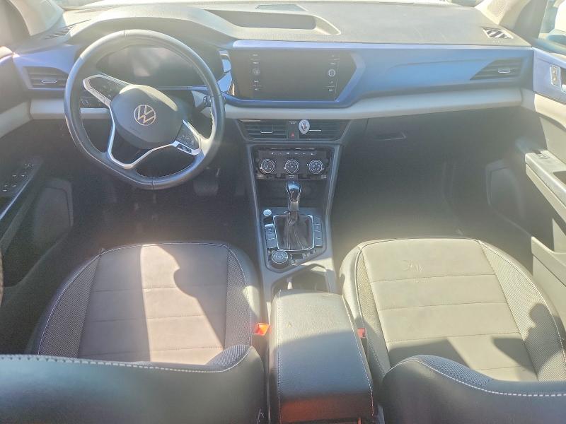 67271956 :رقم المزاد ، 3VVWX7B28NM043102 vin ، 2022 Volkswagen Taos مزاد بيع