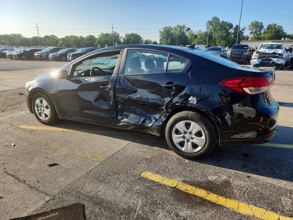 2017 Kia Forte მანქანა იყიდება აუქციონზე, vin: 3KPFL4A78HE143494, აუქციონის ნომერი: 66124076
