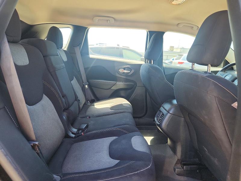 Продаж на аукціоні авто 2016 Jeep Cherokee, vin: 1C4PJMAB1GW282840, номер лоту: 63749676