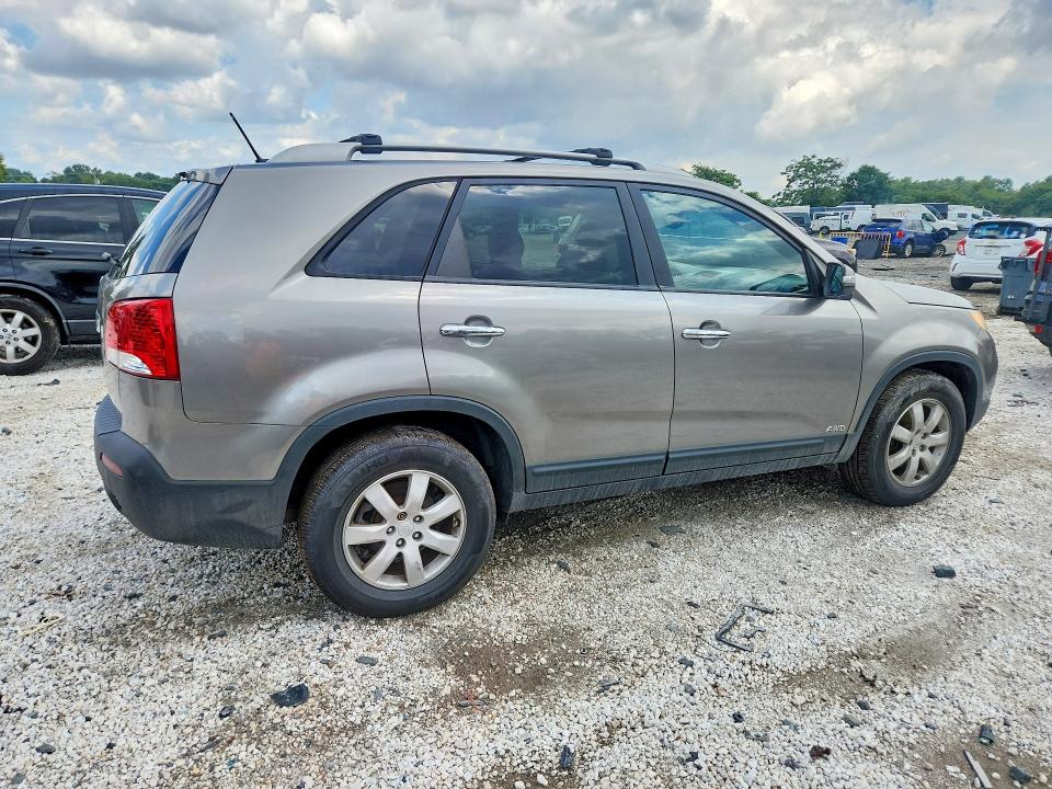 Продажа на аукционе авто 2011 Kia Sorento, vin: 5XYKTCA15BG163779, номер лота: 64489426