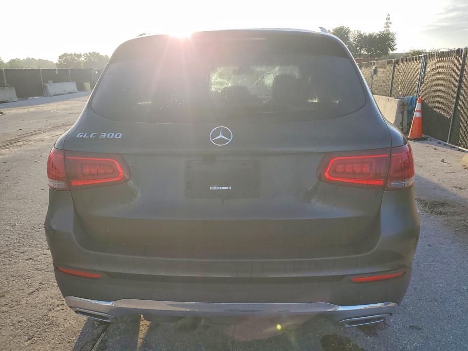 64260136 :رقم المزاد ، W1N0G8DB4LF779273 vin ، 2020 Mercedes-benz Glc مزاد بيع