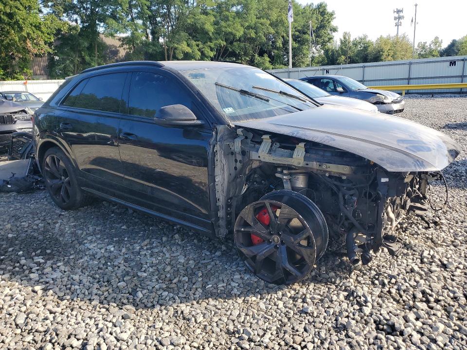 64830846 :رقم المزاد ، WU1ARBF11MD037680 vin ، 2021 Audi Rs Q8 مزاد بيع