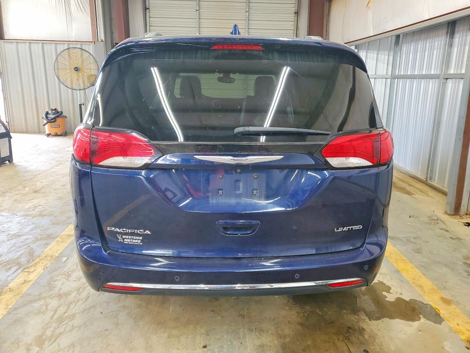 Продажа на аукционе авто 2017 Chrysler Pacifica, vin: 2C4RC1GG7HR594675, номер лота: 64988006
