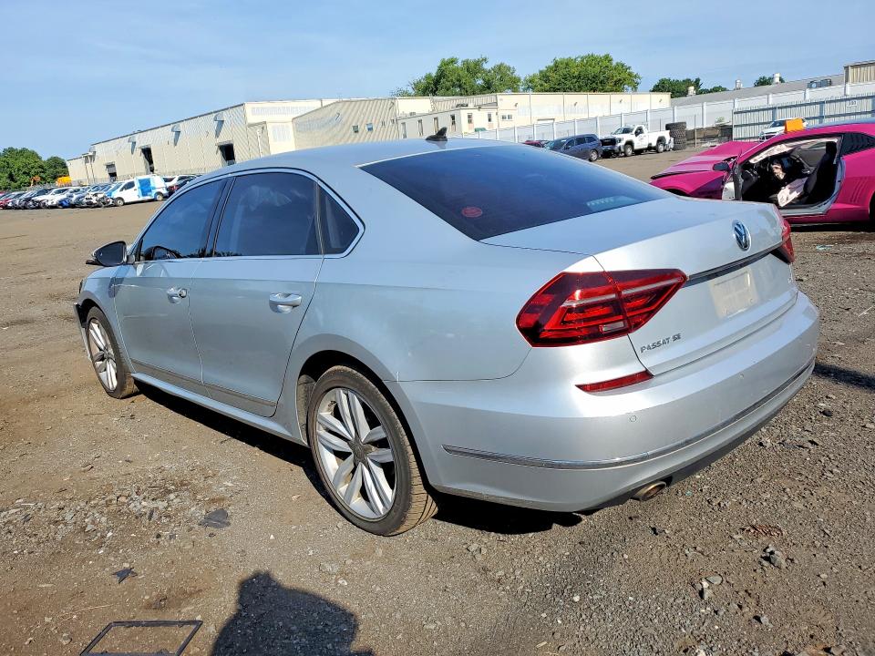 2017 Volkswagen Passat მანქანა იყიდება აუქციონზე, vin: 1VWGT7A34HC076142, აუქციონის ნომერი: 65536486