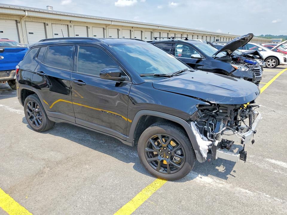 63665816 :رقم المزاد ، 3C4NJDBN1RT599672 vin ، 2024 Jeep Compass مزاد بيع
