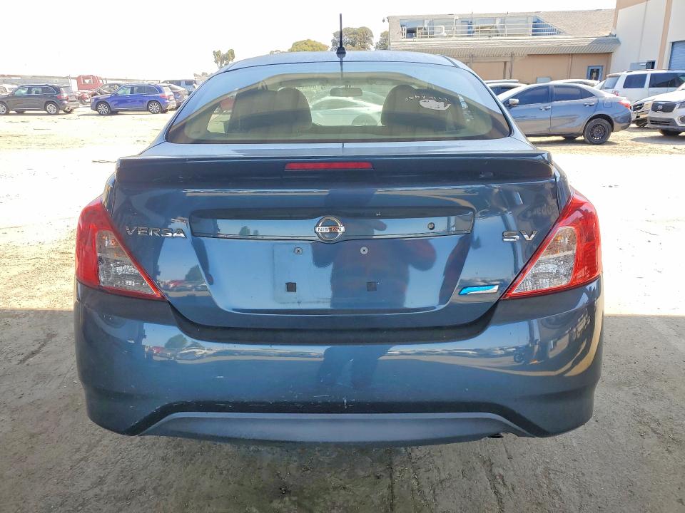 64448776 :رقم المزاد ، 3N1CN7AP0FL801934 vin ، 2015 Nissan Versa مزاد بيع