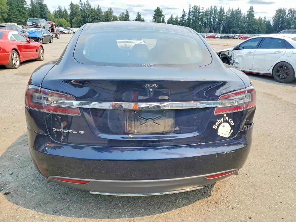 2015 Tesla Model S მანქანა იყიდება აუქციონზე, vin: 5YJSA1S11FF080744, აუქციონის ნომერი: 64619916