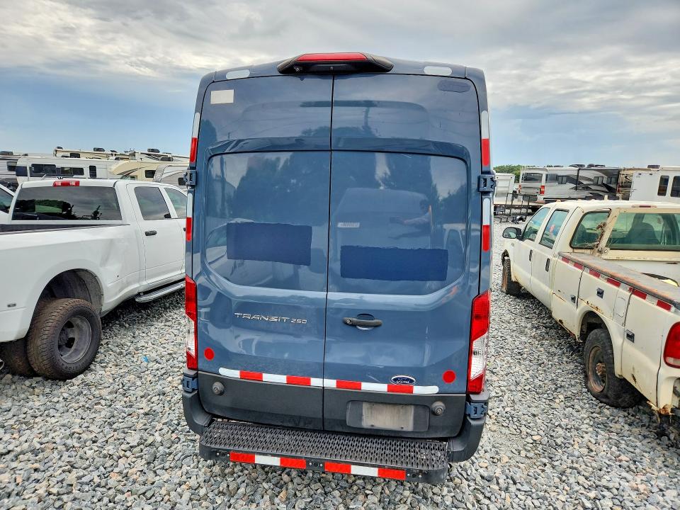 2020 Ford Transit მანქანა იყიდება აუქციონზე, vin: 1FTBR3X89LKB27799, აუქციონის ნომერი: 62263006