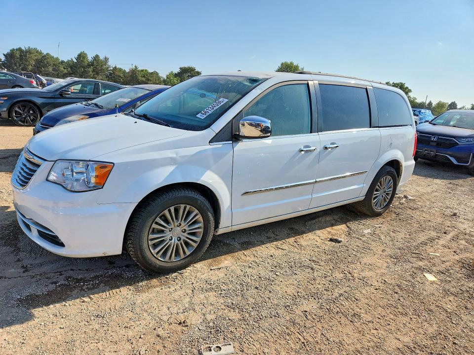 Auction sale of the 2015 Chrysler Town & Country, vin: 2C4RC1CG0FR574478, lot number: 66134596