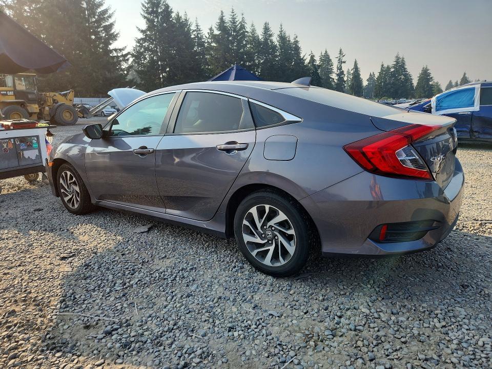 63927566 :رقم المزاد ، 2HGFC2F84JH605342 vin ، 2018 Honda Civic مزاد بيع