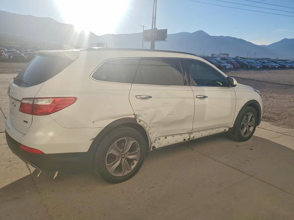 2014 Hyundai Santa Fe მანქანა იყიდება აუქციონზე, vin: KM8SMDHF5EU067119, აუქციონის ნომერი: 66821536