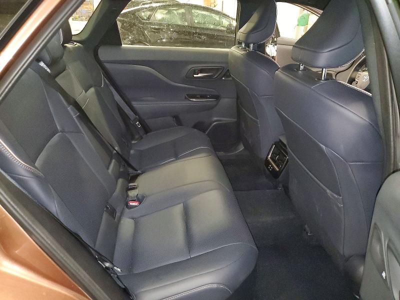 63382106 :رقم المزاد ، JTDACAAJ8S3029949 vin ، 2025 Toyota Crown Signia مزاد بيع