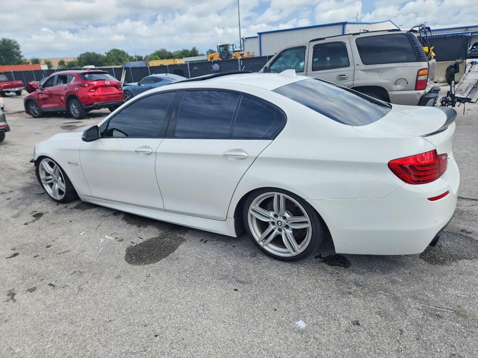64443946 :رقم المزاد ، WBA5B3C56FD543103 vin ، 2015 Bmw 535 مزاد بيع