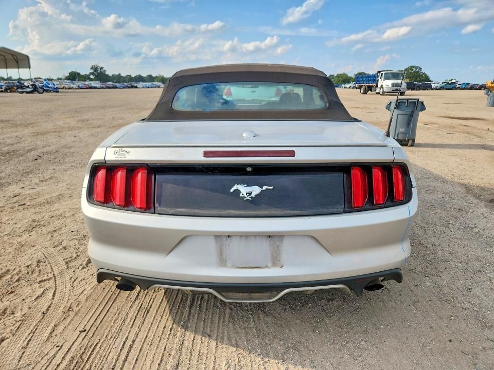 Продажа на аукционе авто 2015 Ford Mustang, vin: 1FATP8UH0F5383608, номер лота: 64075126