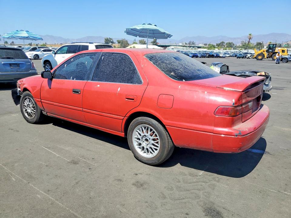 1997 Toyota Camry მანქანა იყიდება აუქციონზე, vin: JT2BG22K2V0015436, აუქციონის ნომერი: 67347556