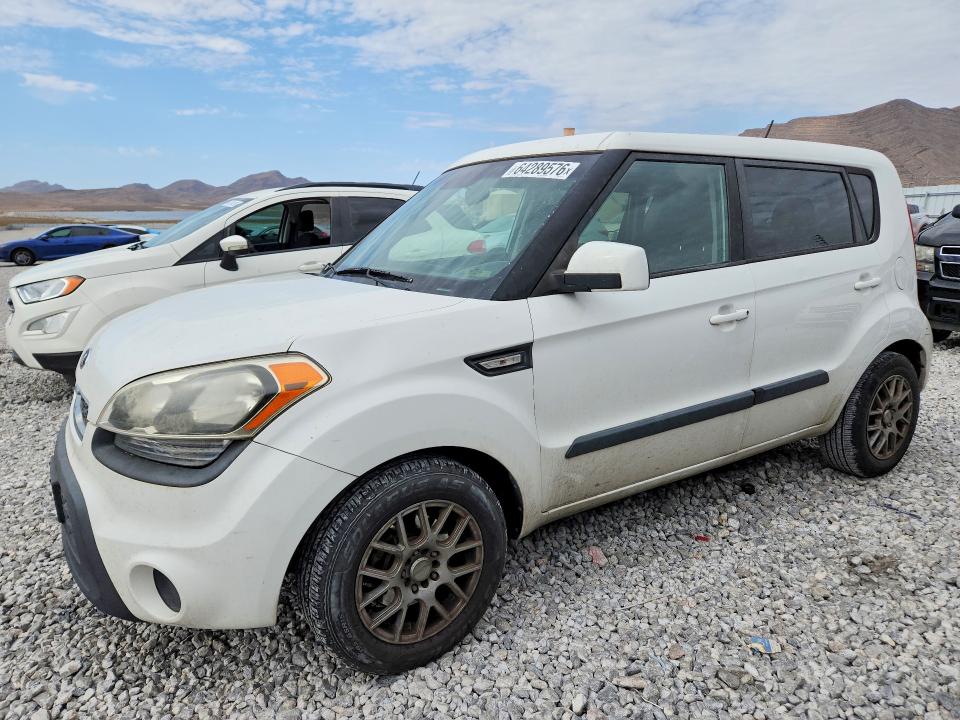 64289576 :رقم المزاد ، KNDJT2A56D7572771 vin ، 2013 Kia Soul مزاد بيع