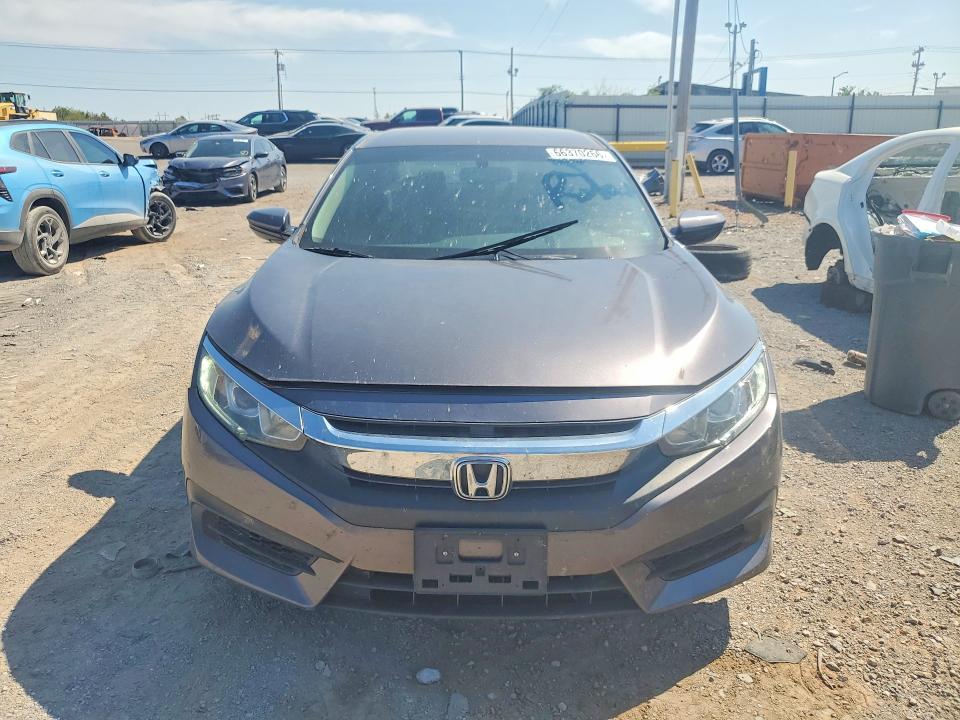 Продаж на аукціоні авто 2018 Honda Civic, vin: 19XFC2F5XJE043821, номер лоту: 66370266