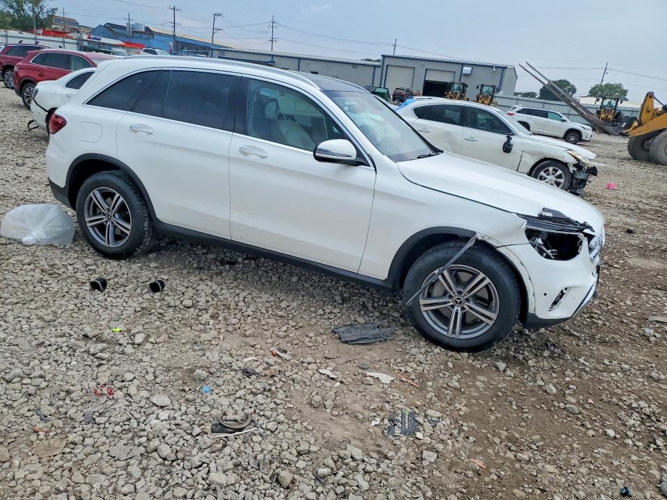 64097606 :رقم المزاد ، W1N0G8EB8NG017981 vin ، 2022 Mercedes-benz Glc مزاد بيع
