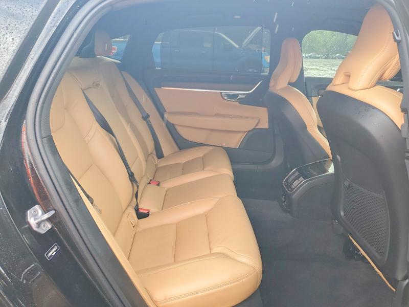 64093996 :رقم المزاد ، LVY062ML0NP263532 vin ، 2022 Volvo S90 مزاد بيع