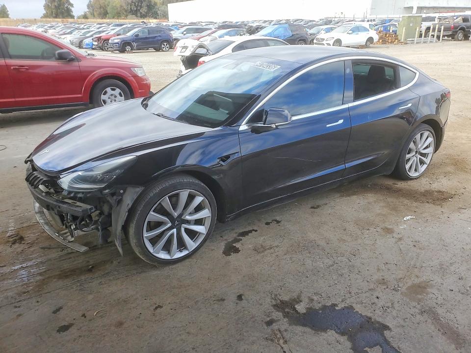 64704336 :رقم المزاد ، 5YJ3E1EB2KF408468 vin ، 2019 Tesla Model 3 مزاد بيع