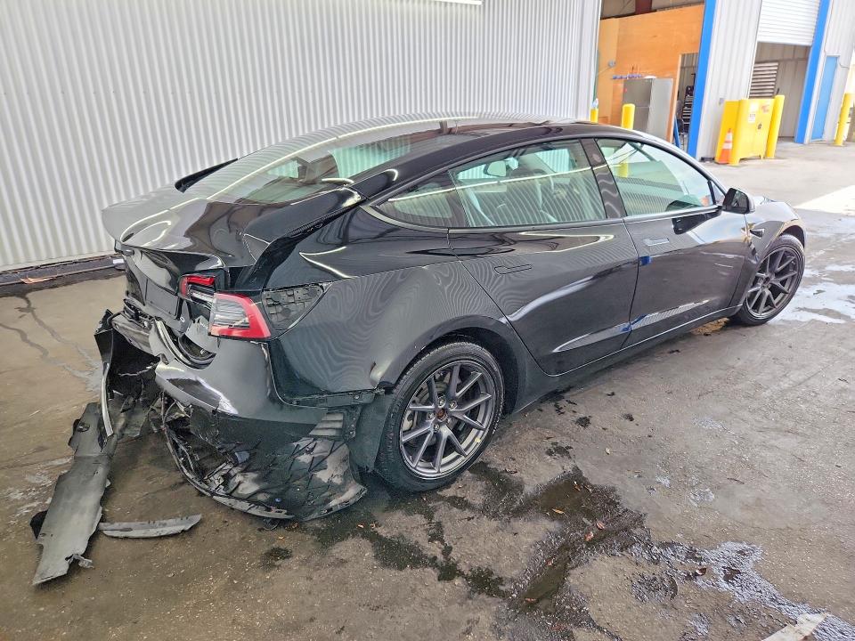 Продажа на аукционе авто 2022 Tesla Model 3, vin: 5YJ3E1EB2NF286960, номер лота: 64410746