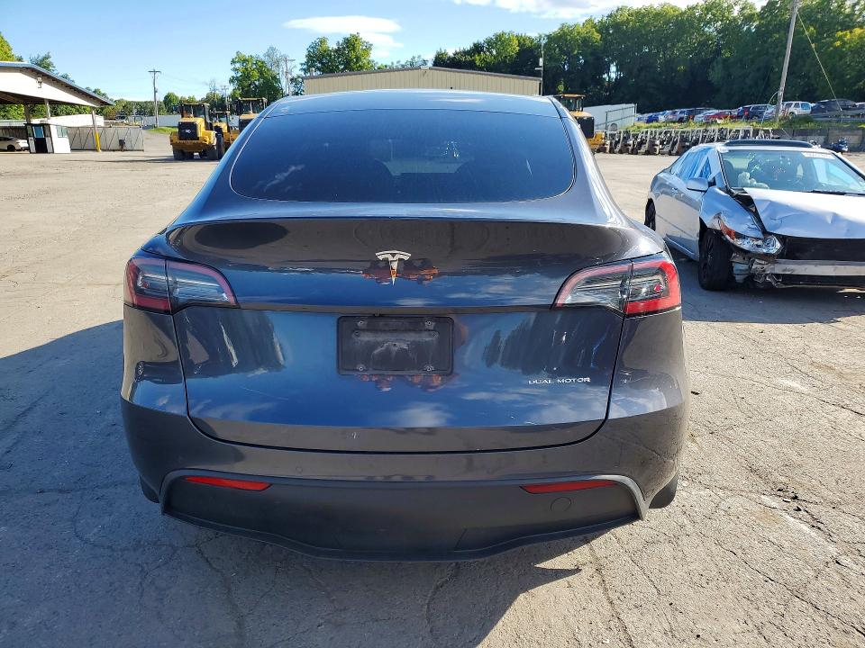 65236486 :رقم المزاد ، 5YJYGDEE2MF248039 vin ، 2021 Tesla Model Y مزاد بيع