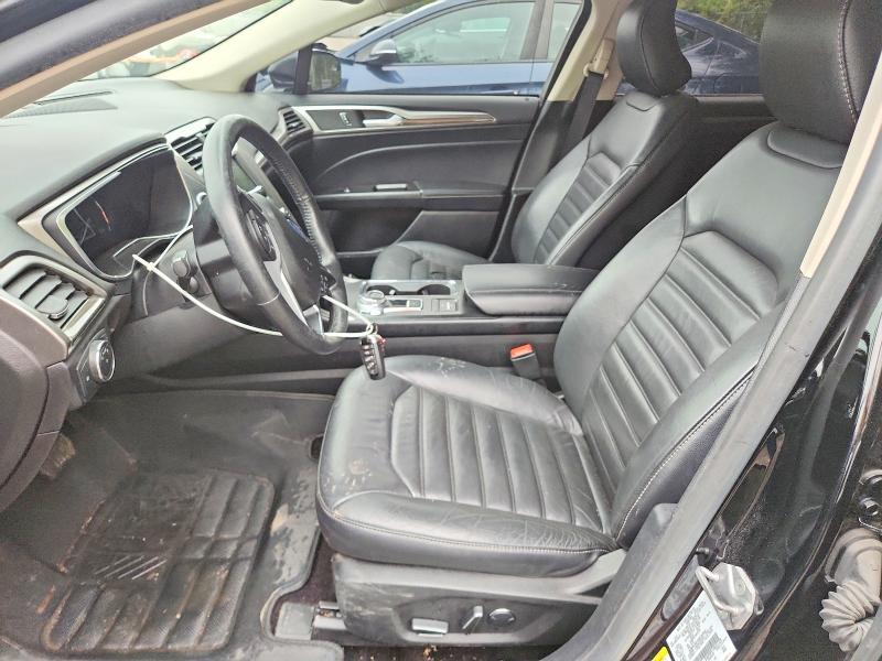 66245736 :رقم المزاد ، 3FA6P0PU1HR327328 vin ، 2017 Ford Fusion مزاد بيع
