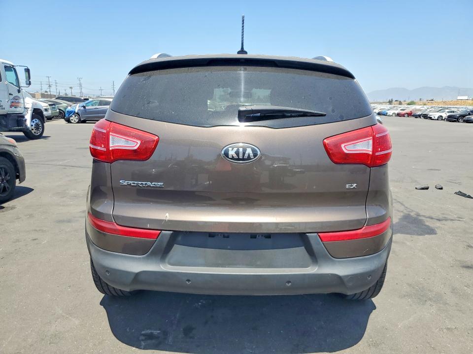 2013 Kia Sportage მანქანა იყიდება აუქციონზე, vin: KNDPCCA20D7372703, აუქციონის ნომერი: 63810206