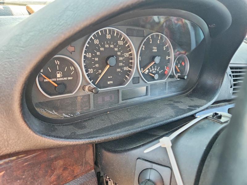 63618616 :رقم المزاد ، WBABS53401EV85680 vin ، 2001 Bmw 330 مزاد بيع