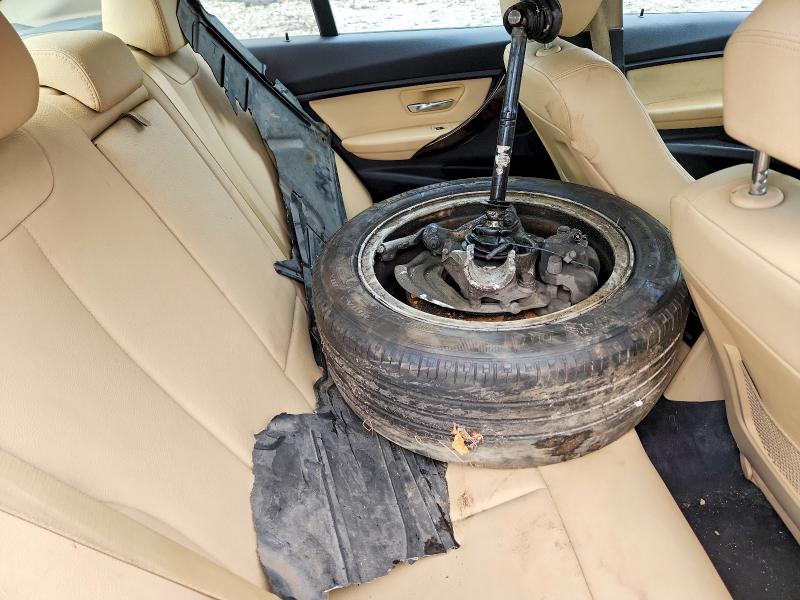 65541856 :رقم المزاد ، WBA8E5G57HNU41901 vin ، 2017 Bmw 320 مزاد بيع