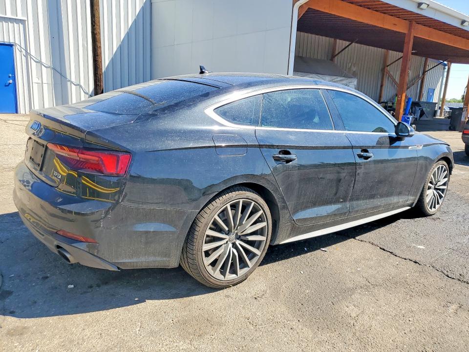 66128286 :رقم المزاد ، WAUENCF59JA047483 vin ، 2018 Audi A5 مزاد بيع