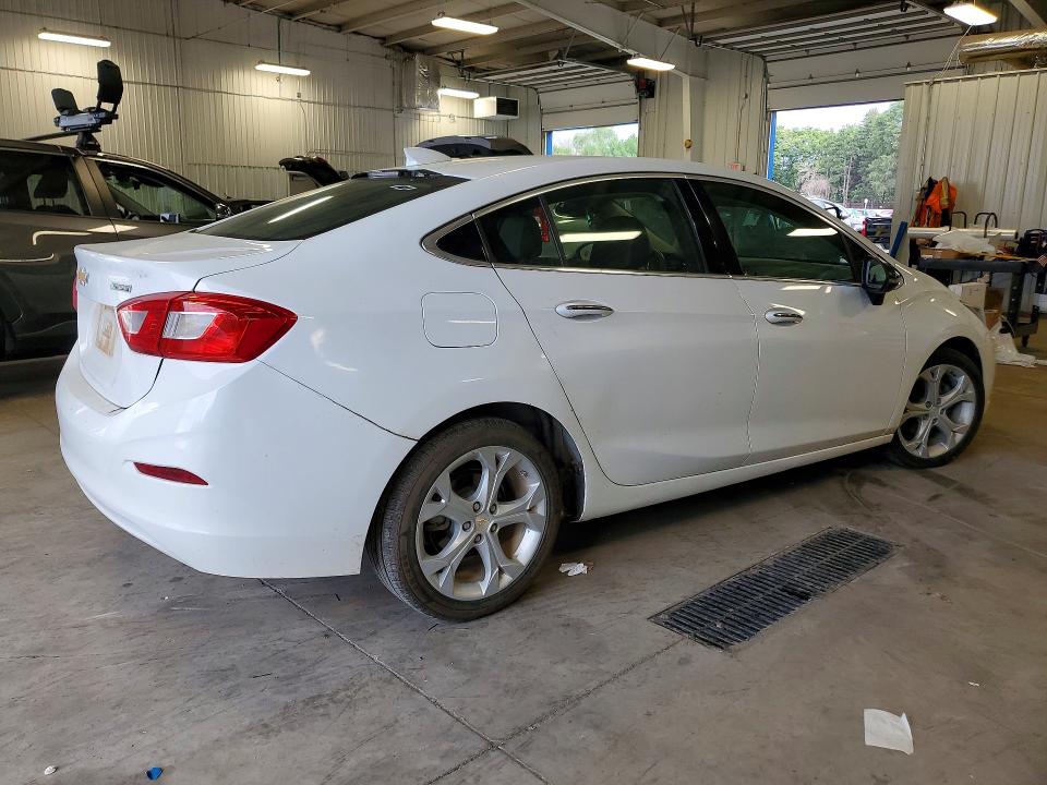 Продажа на аукционе авто 2018 Chevrolet Cruze, vin: 1G1BF5SM5J7101816, номер лота: 65809726
