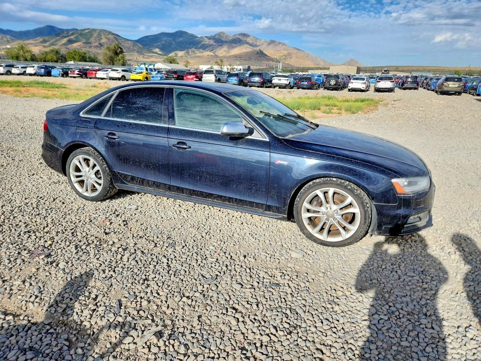 2014 Audi S4 მანქანა იყიდება აუქციონზე, vin: WAUKGAFL5EA081202, აუქციონის ნომერი: 65694186