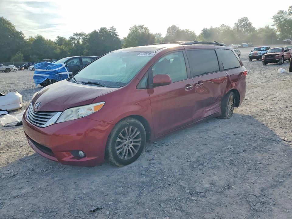 2015 Toyota Sienna მანქანა იყიდება აუქციონზე, vin: 5TDYK3DC4FS569944, აუქციონის ნომერი: 66609536