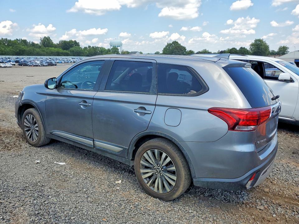 2020 Mitsubishi Outlander მანქანა იყიდება აუქციონზე, vin: JA4AD2A35LZ004570, აუქციონის ნომერი: 64332776