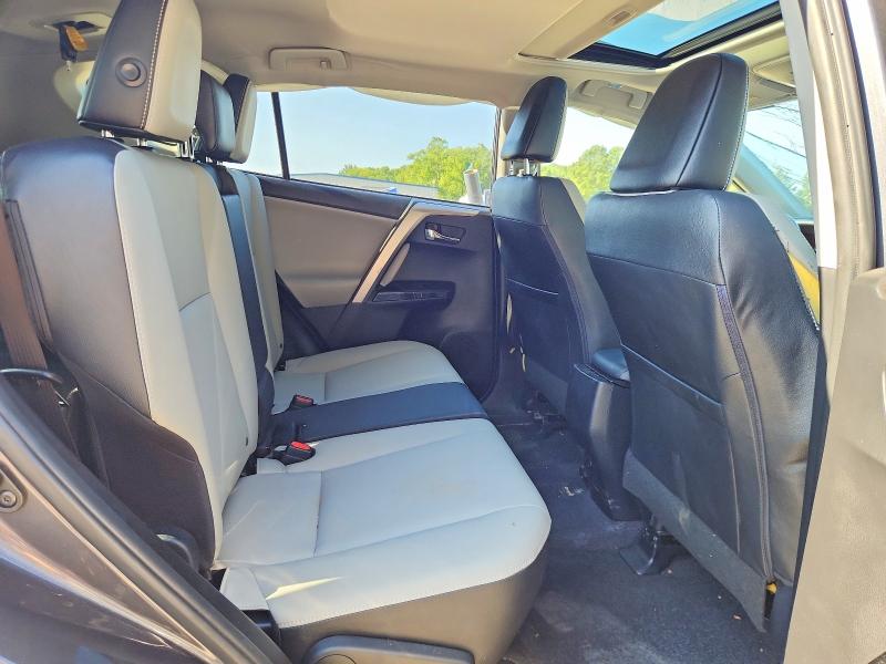 2017 Toyota Rav4 მანქანა იყიდება აუქციონზე, vin: JTMDFREV9HJ714403, აუქციონის ნომერი: 66025136