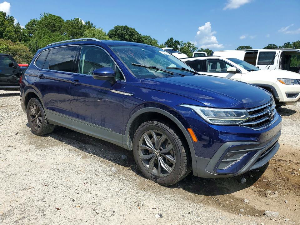 64989206 :رقم المزاد ، 3VV3B7AX6NM018651 vin ، 2022 Volkswagen Tiguan مزاد بيع